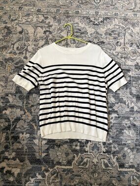 H&M White and Black Striped Short-Sleeve Knit Top